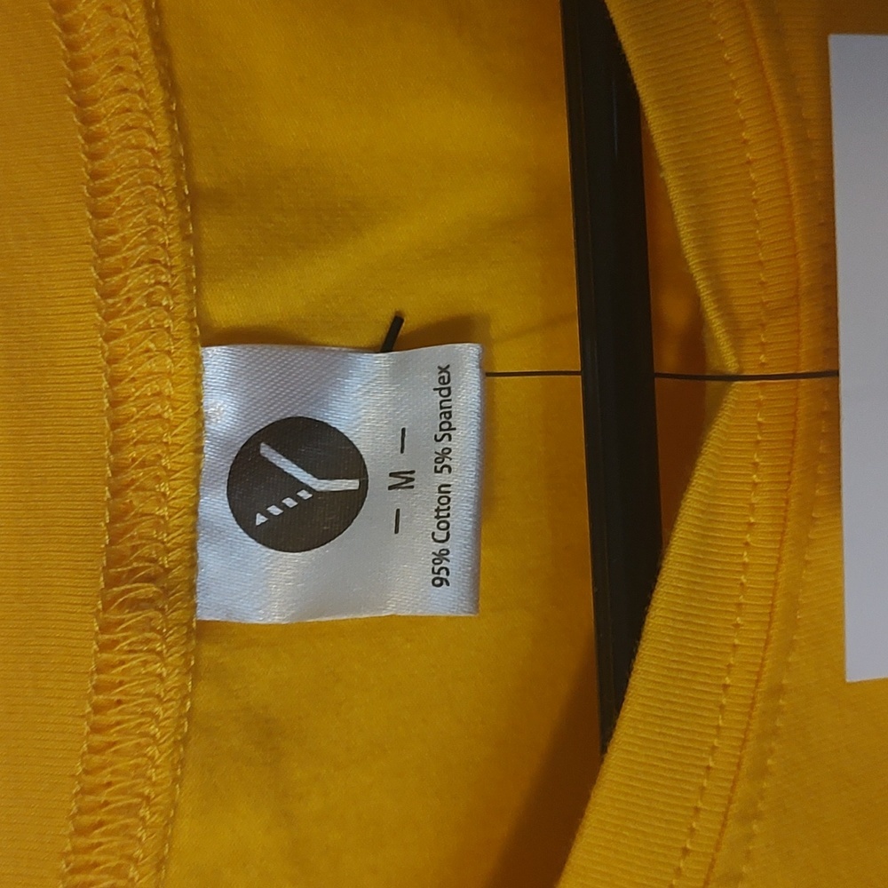 NWT Cropped Tee - Picture 3 of 4